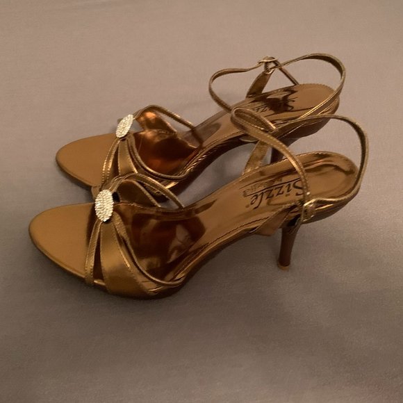 Sizzle by Coloriffics Monterrey Platform Sandal, Bronze, Size 8.5M - Picture 5 of 10